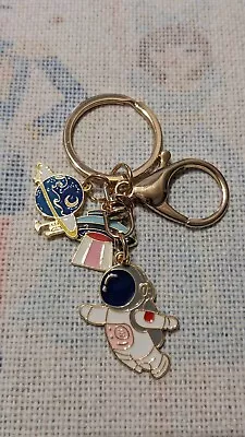 Space Astronaut Universe Planetary UFO Keychain Keyring Accessories • $4.99