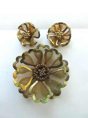 VINTAGE B.E.D. COSTUME JEWELRY SET   Pretty     (B). • $45