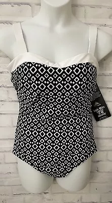 Miraclesuit Size 14DD Black White Double Diamond Square Neck Swimsuit New • $97.50