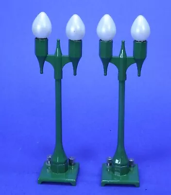 Set Of 2 MTH O Scale Old Time Lighted Diecast Street Lamps • $22.49