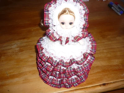 £8.95 • Buy Beautiful Toilet Roll Doll White With Red Royal Stewart Tartan & White Shoes New