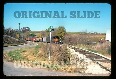 Orig 1978 Slide - Milwaukee Road MILW SD10 555 Cashton WI Wisconsin Viroqua Line • $8.99