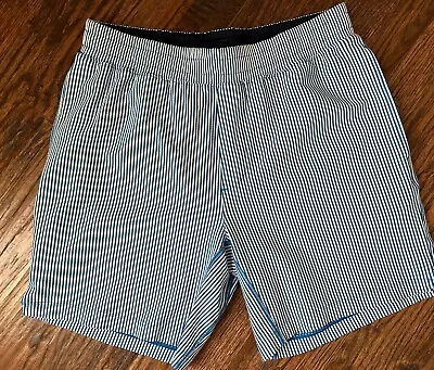 Rhone Seersucker Athletic Weekend Shorts Blue Striped 7  Mens Elastic Med • $22