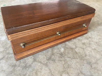 $75 • Buy VINTAGE COFFIN MECHANICAL MUSICAL CIGARETTE DISPENSER WOOD BOX - Missing Skelly