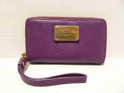 Marc By Marc Jacobs Classic Q Wingman Wristlet Wallet Purple Pebbled Leather • $39.99