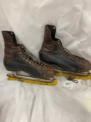 Vintage 1934 CCM Professional Ice Hockey Skates With Original Blade Covers Sz 11 • $69.99