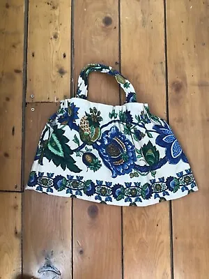 £2 • Buy Material Blue And Green Floral Bag