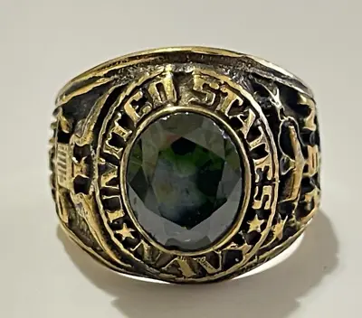 Vintage Ring UNITED STATES NAVY MOSS GREEN Stone Vietnam War Era • $30.99