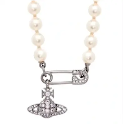 Swarovski Saturn/Hearts Off White Akoya Pearl Chrome Necklace Rb Hat M Designer • $8.95