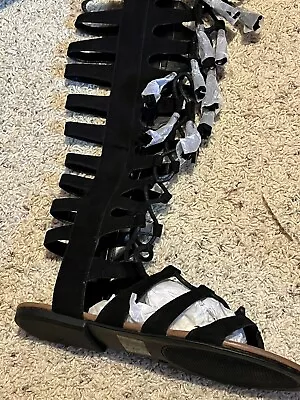 BRAND NEW Knee High Black Faux Leather Lace-up Gladiator  Sandals JUSTFAB Size 9 • $29.99