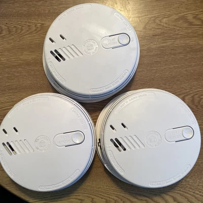 £30 • Buy AICO EI141RC Mains 9-Volt Battery Backup Ionisation Fire Smoke Alarm X3