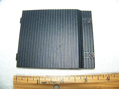 $3.99 • Buy Compaq Presario V2000 Laptop Memory Cover Plate Door Access Panel