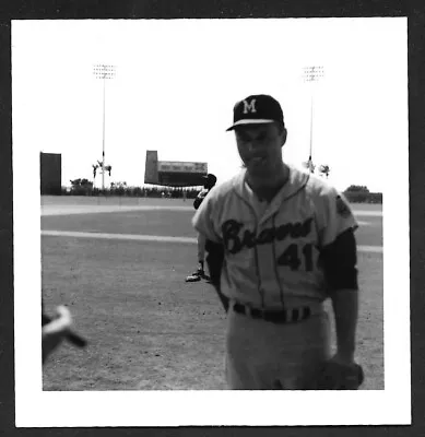 Eddie Mathews MILWAUKEE BRAVES UNSIGNED  3-1/2 X 3-5/8 TYPE 1 SNAPSHOT PHOTO #43 • $50