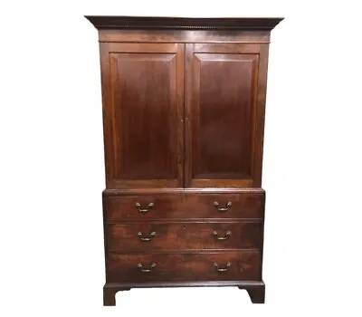 Handsome Georgian Mahogany Linen Press / Linen Cupboard • £899