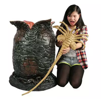 Alien Light-Up Egg And Facehugger Life-Size Foam And Latex Prop Replica 1:1 NECA • $1655.04
