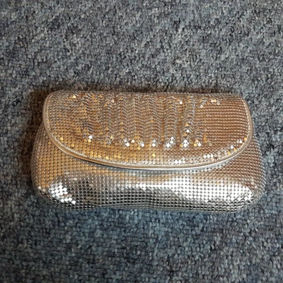 £15 • Buy Shimmering Silver Sequin Mesh Clutch Bag With Chain Strap