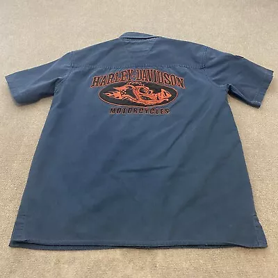 Harley Davidson Shirt Mens Medium Embroidered Hog Biker Logo Garage Mechanic • $33.96