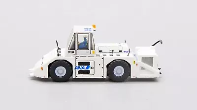 ANA Komatsu WT250E Towing Tractor JC Wings GSE2WT250E08 Scale 1:200 • $40.95