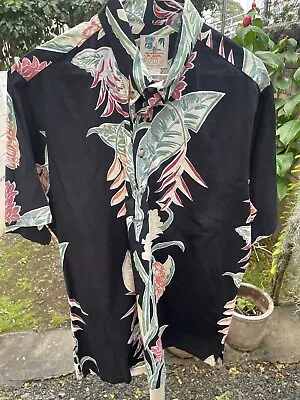 😍 Beautiful   Kahala Mens Shirt  * Large *    Tropic Nights    • $25