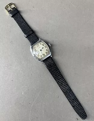 Vtg Elgin Men's Mechanical Wristwatch W Original Black Band Lizard Grain On Calf • $28