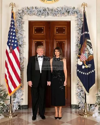 $12.58 • Buy President Donald Trump & Melania 2017 Christmas Portrait - 8x10 Photo (op-997)