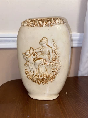 $9.99 • Buy Vintage Cherub Pillow Vase Glaze White Ivory Color