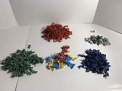 Large Lot Of Infantry Miniature Figures Mixed Grab Bag Of 401 Soldiers • $24.99