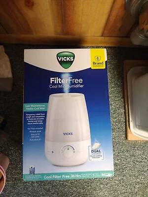 Vicks 1 Gallon Filter Free Cool Mist Ultrasonic Humidifier White • $38.75