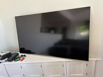 Samsung UA65MU7000 65 Inch 165cm Smart Ultra HD LED LCD TV ****MISSING STAND*** • $342