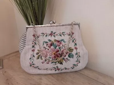 Handmade Purse Vintage Needlepoint Floral Lined Kiss Lock Chain Handle 60's Boho • $34.95