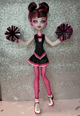 Monster High Fearleading Draculaura Doll COMPLETE W/ Pom Pom Cheerleading Mattel • $90.53