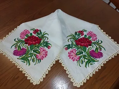 Vtg Petit Point Needlepoint Floral Linen Table Runner Dresser Scarf 13  X 33  • $11.99