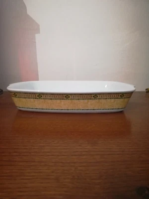 £20 • Buy Wedgwood Florence Oven Roasting Dish