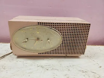 Vintage MCM 60s Sylvania Golden Shield Pink Tube Radio Alarm Clock Works (mw)  • $75