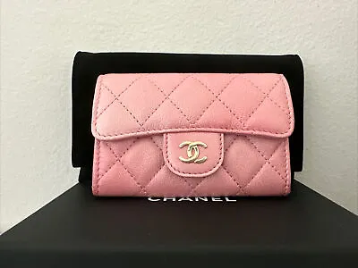$1250 • Buy NEW Chanel 23S Pink Ombre Classic Flap Card Holder 