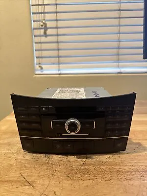 10-11 Mercedes W212 E350 E500 E63 AMG Comand Head Unit CD Changer Radio • $150