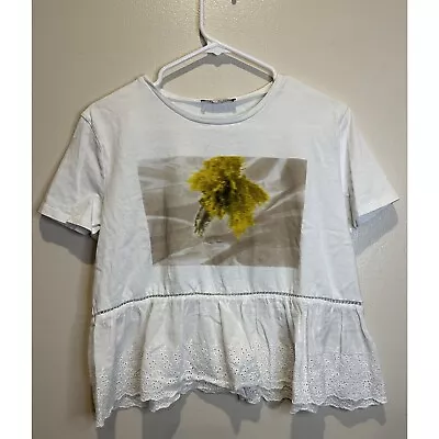 Zara Yellow Flower T-Shirt Size Small  • $8.50