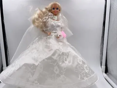 Vintage Mattel Barbie Doll Wedding Fantasy  Bride Doll 1989 C112  • $21.59