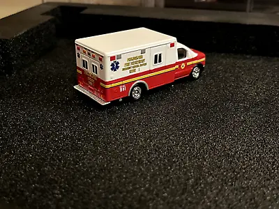 $19.99 • Buy Philadelphia Fire Dept. 2003 Corgi Ford E-350 Box Ambulance – Limited Edition