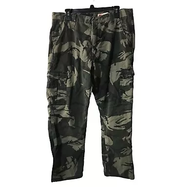 Wrangler Camo Fleece Lined Cargo Pants Relaxed Fit Mens 36x30 • $20