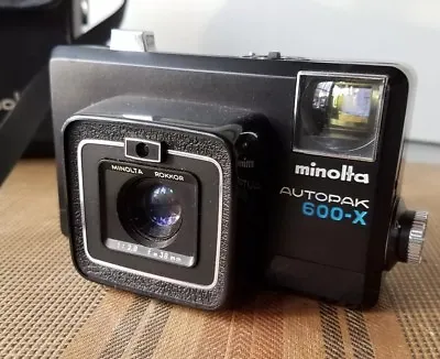 Vtg Camera Minolta Autopak With Original Case Receipt And Flash Cubes 600-x • $11.99