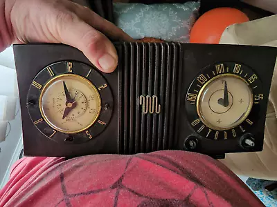 Vintage Am Bakelite Brown Radio Clock • $70