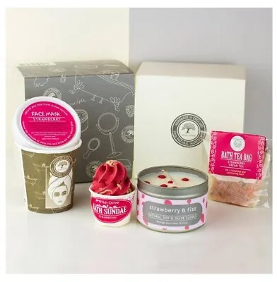 WILD OLIVE STRAWBERRY PAMPER PARTY SET CHRISTMAS GIFT SET Last Items  • £8.79