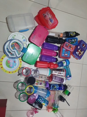 $25 • Buy Kids Drink Bottles And Lunchboxes