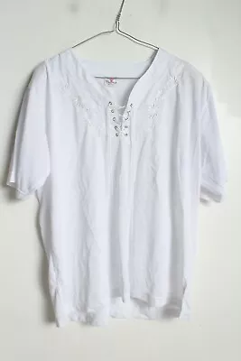 Vintage Lace Up Front Loose Fit Tshirt + Shoulder Pads - White - Large (45h) • $4.97