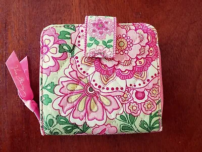 Vera Bradley Wallet Pattern  Petal Pink  Retired Date Of Design Release 2006 • $16.50