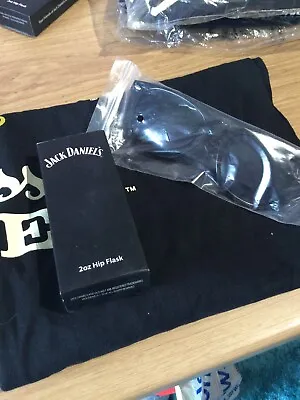 £17.99 • Buy Jack Daniel's Gift Set Branded T Shirt Hip Flask & Sunglasses Brand New