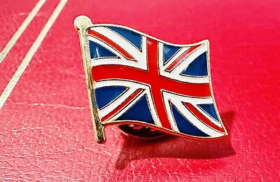 Union Jack UK Flag Pin Britain British Metal Lapel Badge Enamel Pin • £3.98