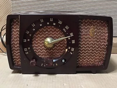 Vintage Zenith AM FM Mid Century Bakelite? Tube Radio Model R723 - Working • $75