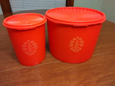 Vintage Tupperware Orange Servalier Canisters W/Lids Lot Of 2 811-4 & 1626-3 • $20